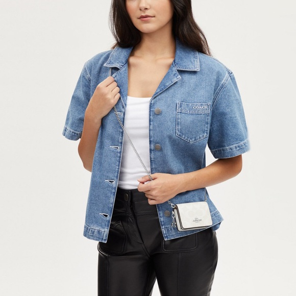 NWT Coach Boxed Mini Wallet On Chain In Signature Canvas Glacier White /2 charms - Picture 4 of 14